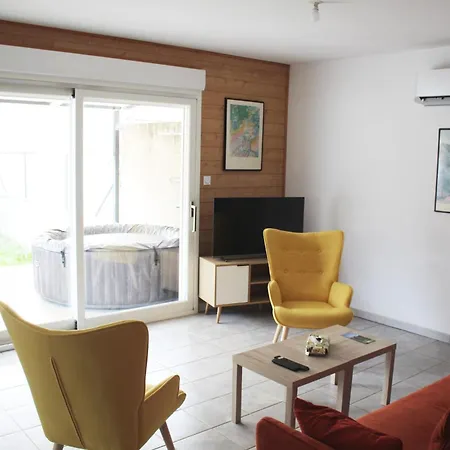Maison Avec Jacuzzi Et Vue Sur Les Penitents בית נופש Les Mées