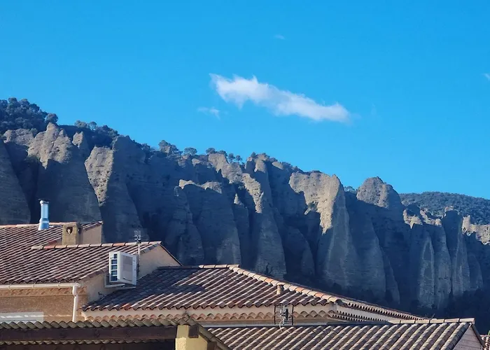 Holiday home Maison Avec Jacuzzi Et Vue Sur Les Penitents